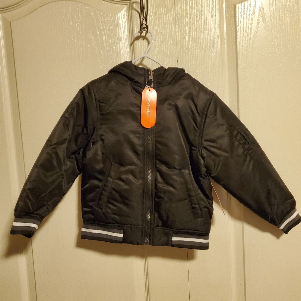 Nwt Wonder Nation Reversible coat. Size boys small 4/5. Black or Gray Reversible